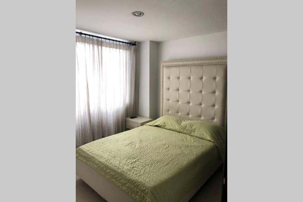 Apartamento Amoblado Con Excelente Ubicacion Pereira Extérieur photo