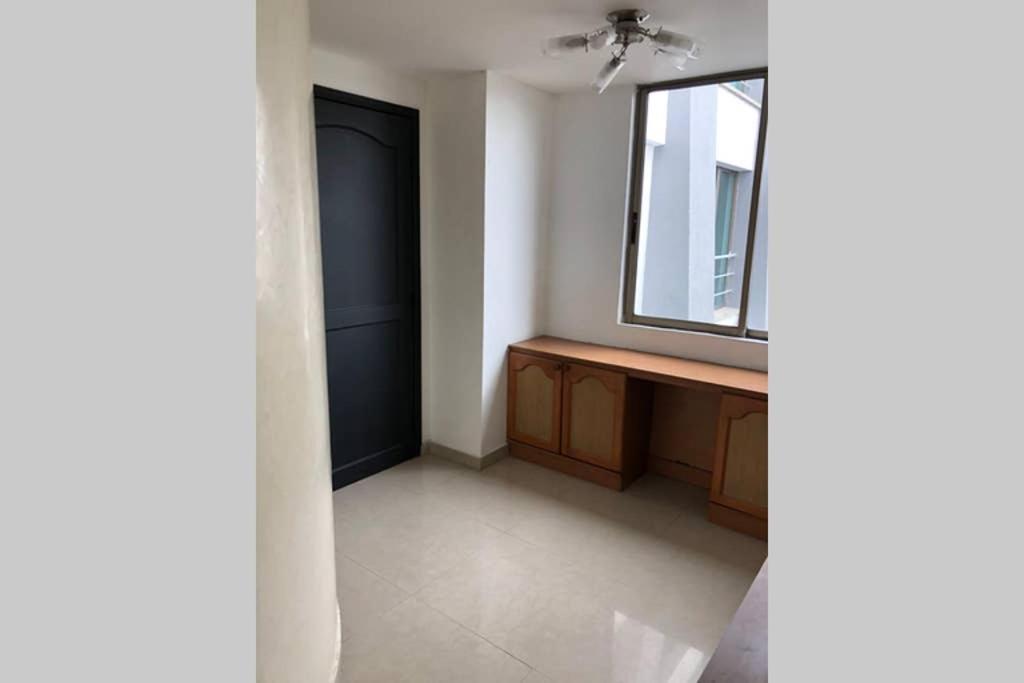 Apartamento Amoblado Con Excelente Ubicacion Pereira Extérieur photo