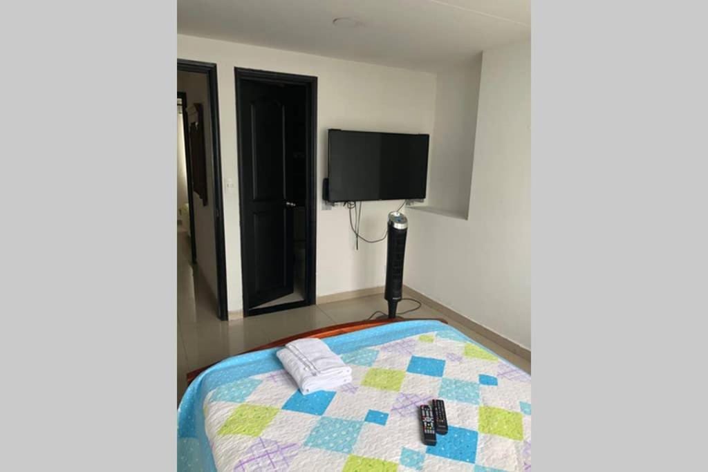Apartamento Amoblado Con Excelente Ubicacion Pereira Extérieur photo