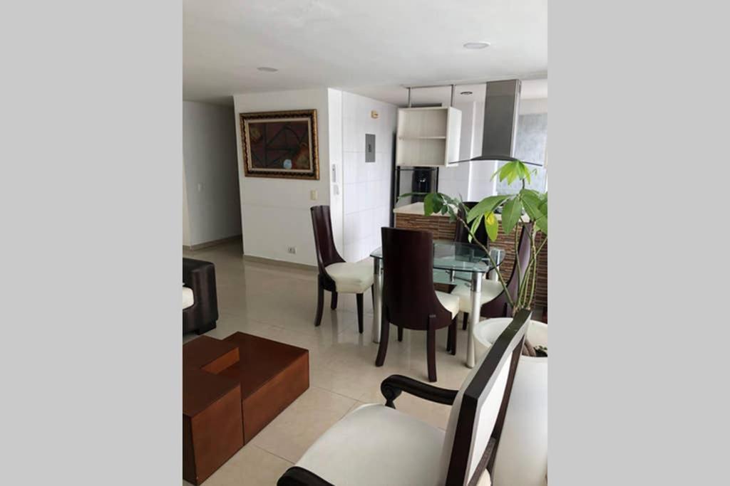 Apartamento Amoblado Con Excelente Ubicacion Pereira Extérieur photo